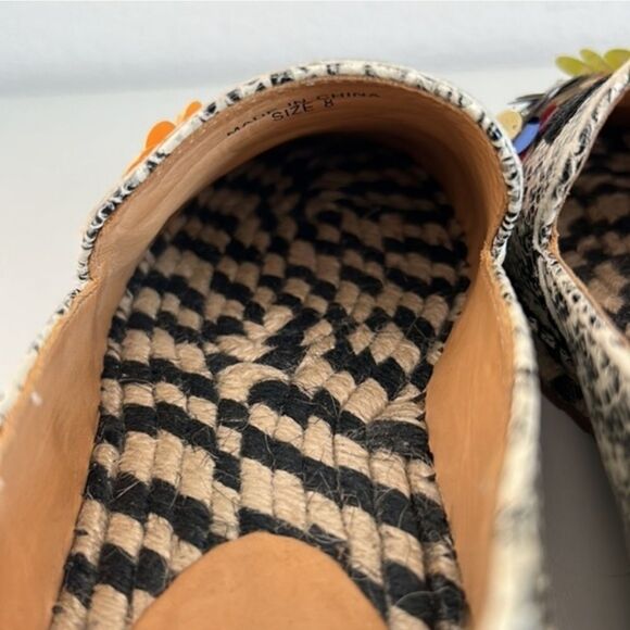 Bill Blass  - Picture 11 of 16